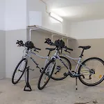 Lovely Two Bedroom Center *