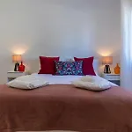 Lovely Two Bedroom Center アパート カスカイス