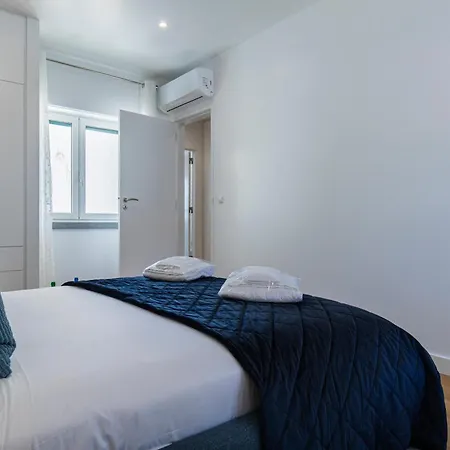 Lovely Two Bedroom Center 아파트