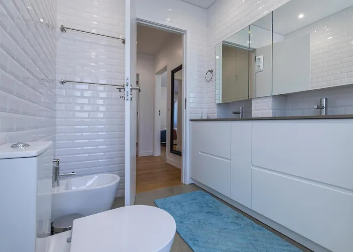 Appartamento Lovely Two Bedroom Center