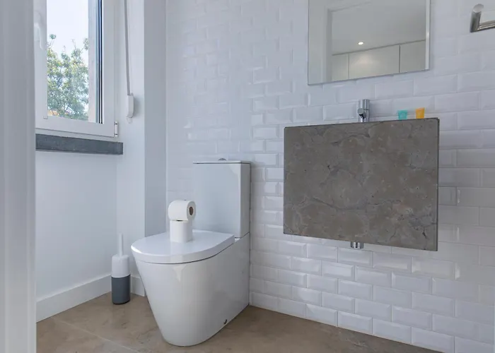 Lovely Two Bedroom Center * Cascais