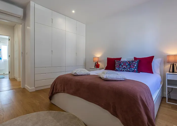Lovely Two Bedroom Center * Cascais